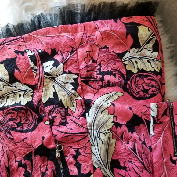 MUSE SZ 2 Statement Dress Trending Fantasy Goth - Picture 8 of 8